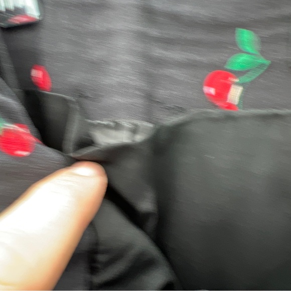 7th Avenue Design Studio New York & Company Women's Skirt XS Black Cherries - Picture 4 of 9